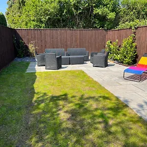  Holiday home Fantastic - Spa, Parking, Garden